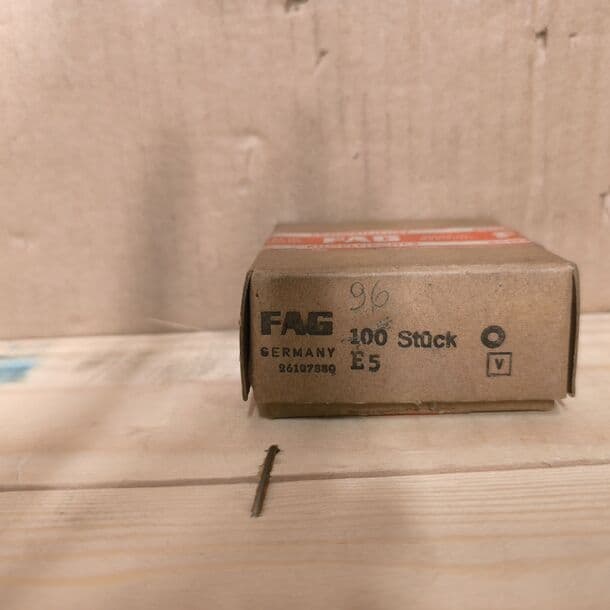 1035 pcs FAG shoulder bearings