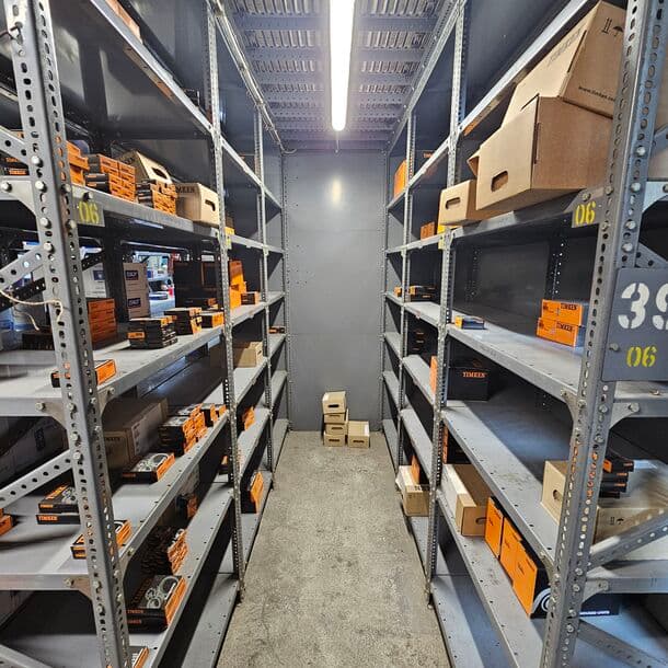 TIMKEN LOT 315 Products 2499 Items