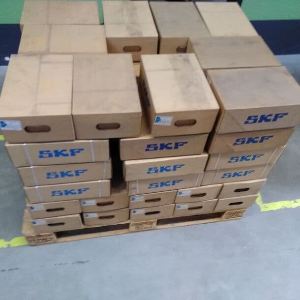 780 pieces SKF bushings GLYPG 909560 A